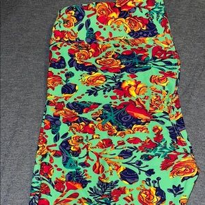 TC Lularoe leggings NWOT